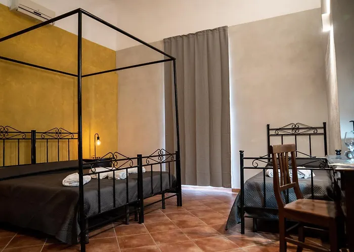 Pirandello Pensionat 3*