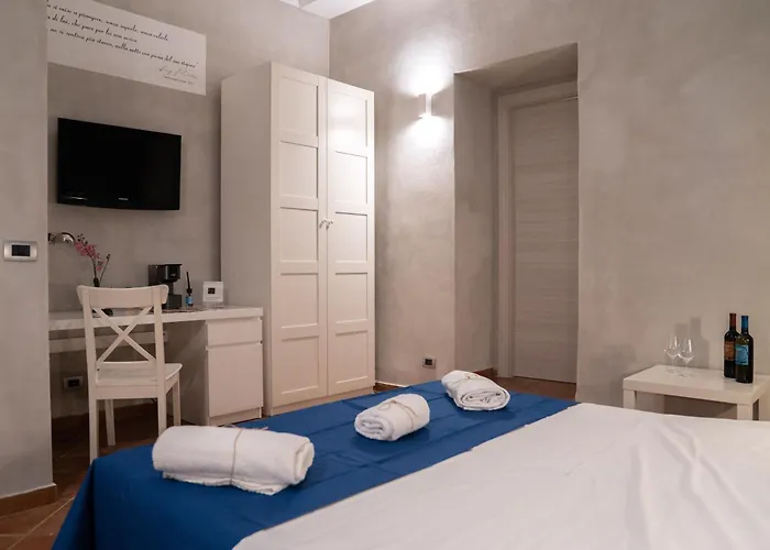 Pirandello Pensionat 3*